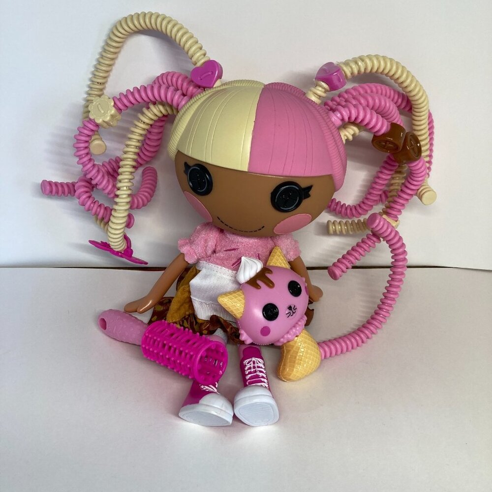 Lalaloopsy Full Size Doll Scoops Waffle Cone Silly Bendable Hair 12" 2010 MGA - Picture 1 of 16